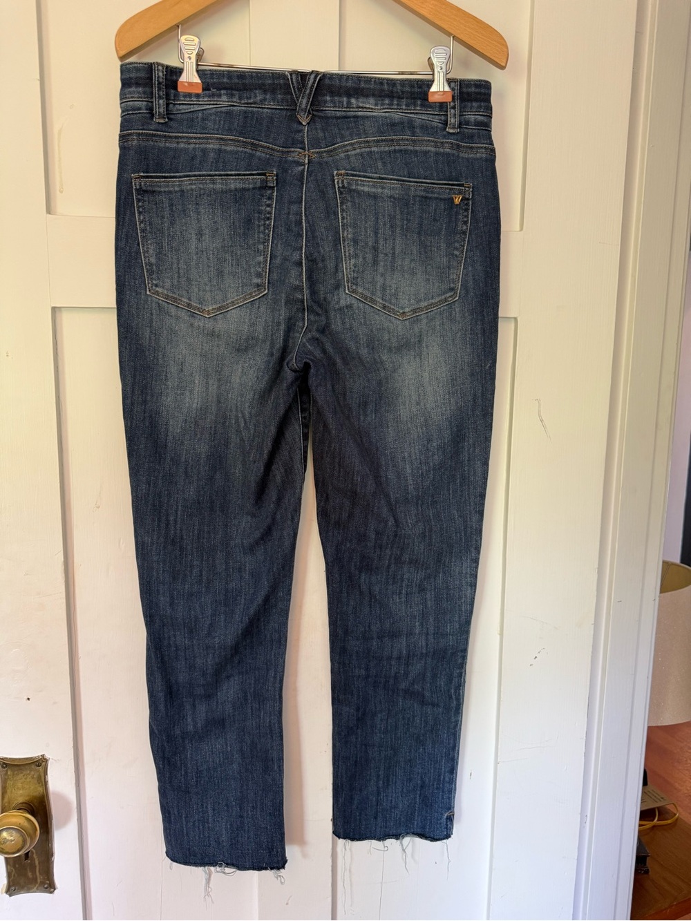 Wit & Wisdom Light Blue Denim Jeans with Contrast Stitching